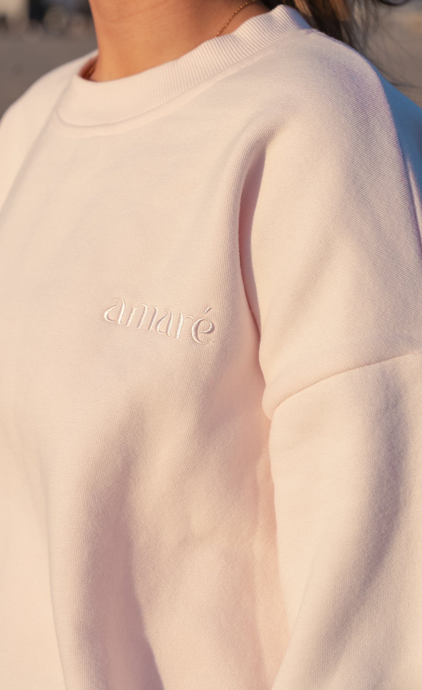 Classic crewneck (shell pink)