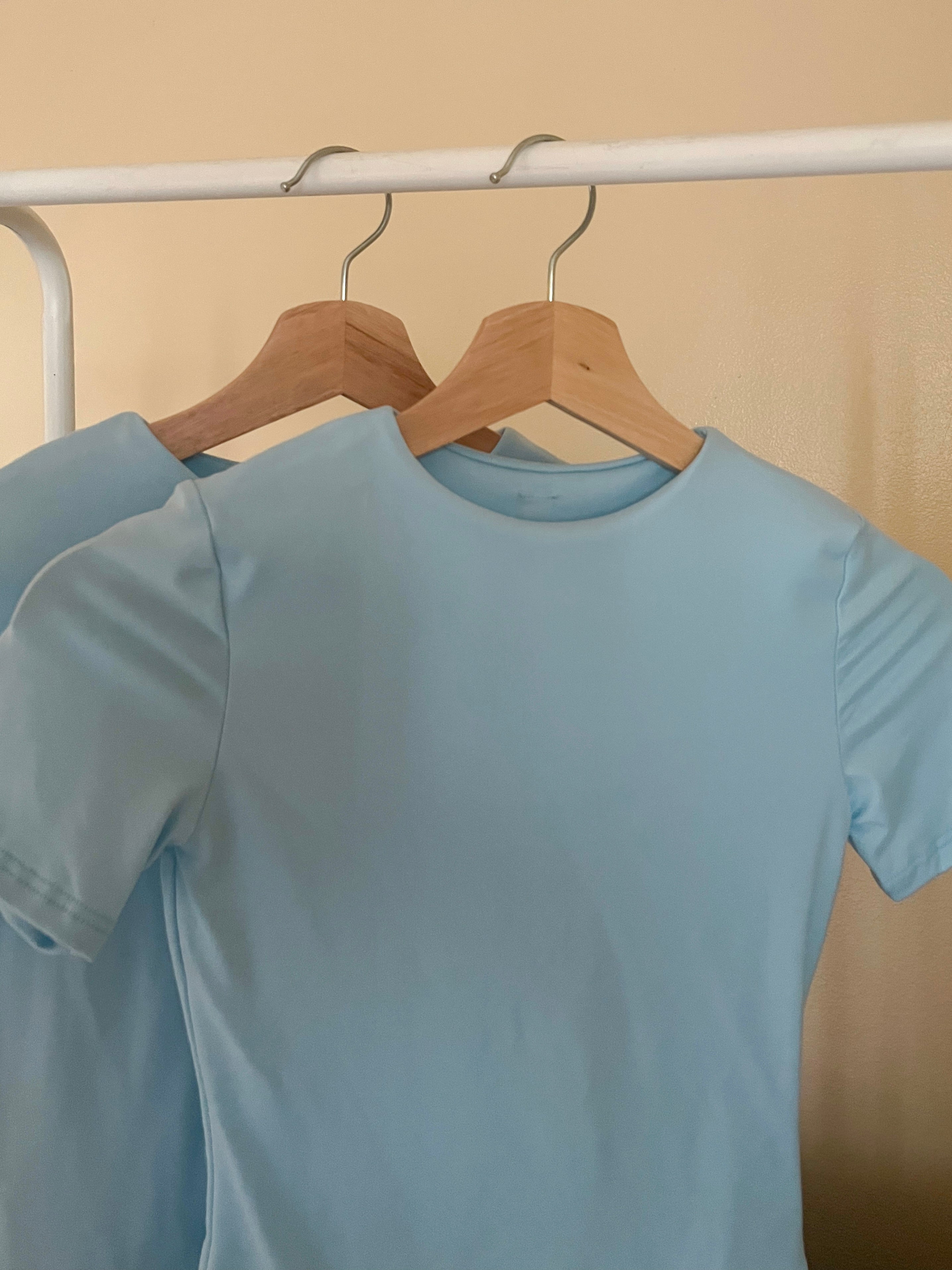 Faye top (Icy blue)